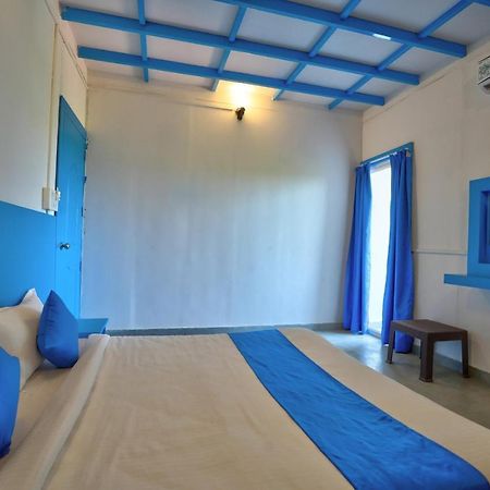 Mandrem Retreat Beach Resort Velha Goa Exterior foto